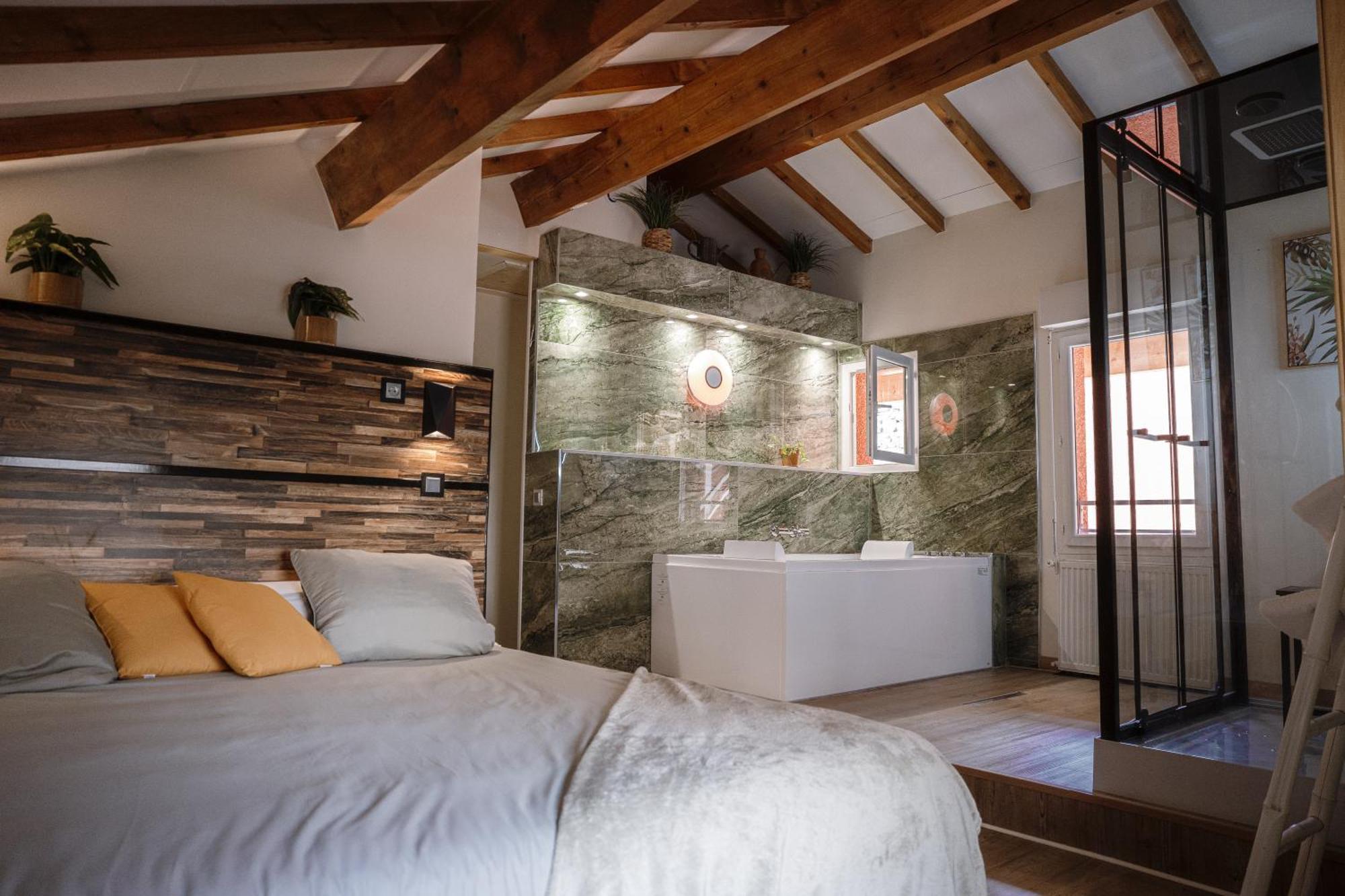 Appart Hotel Le 8 La Suite & Spa - Parking Gratuit - Mâcon Exterior photo